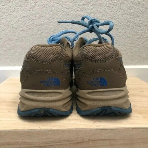 The North Face Boys Hedgehog Brown & Blue Hiking Trail Shoes 3 - Picture 4 of 8